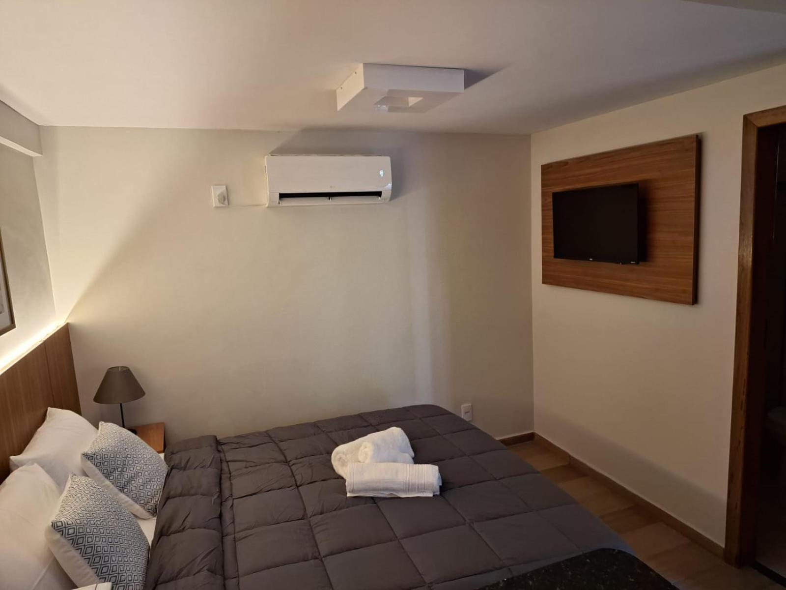 Ipe Suites ドミンゴス・マルチンス エクステリア 写真